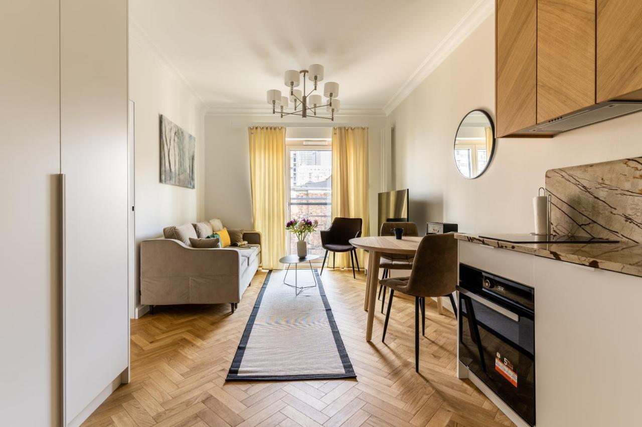 Apartament Mennica - Golden - Center Apartament Warszawa